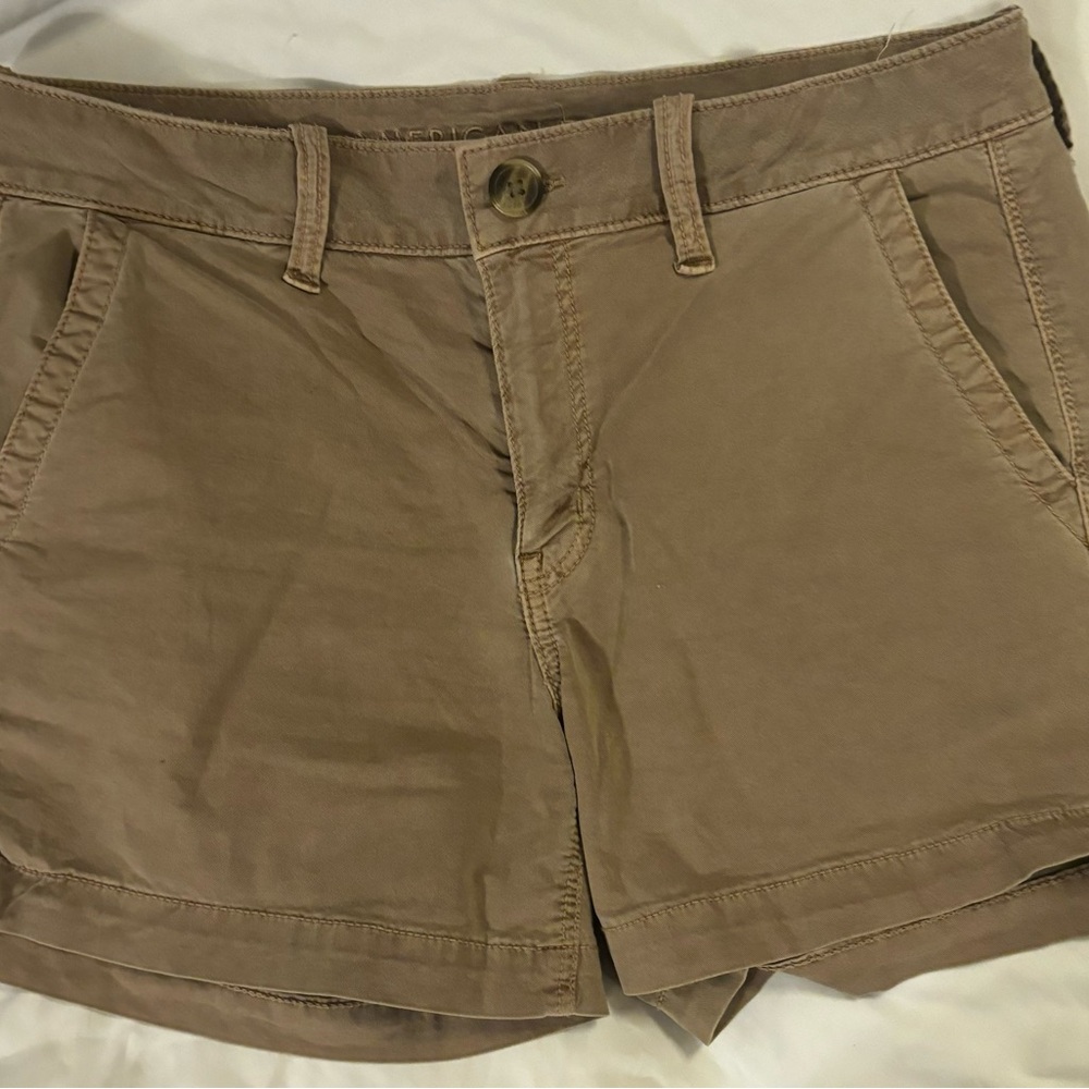 Size 6 American Eagle khaki Shorts